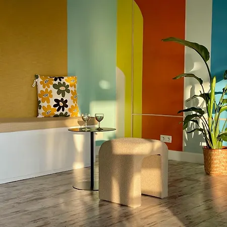 Szálloda La Petite Couronne, & Lofts 3*