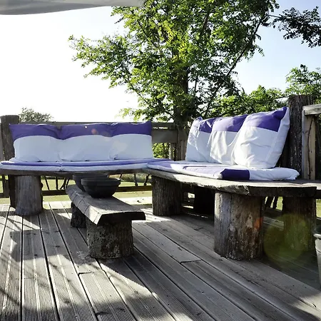 La Petite Couronne, & Lofts 3*