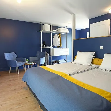 Hotell La Petite Couronne, & Lofts