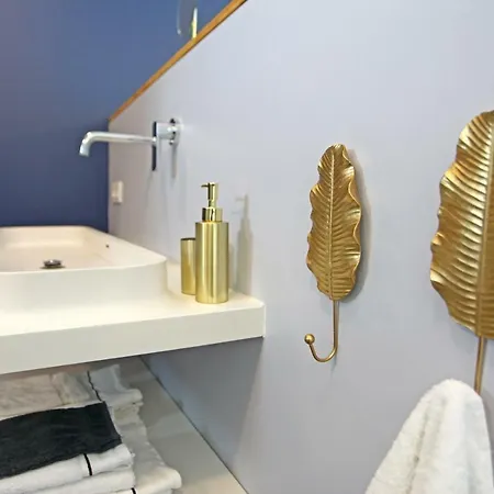 Отель La Petite Couronne, & Lofts Saint-Cricq-Chalosse